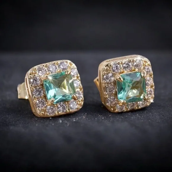S925 Sterling Silver green square CZ  stud earrings. New. - Picture 4 of 10
